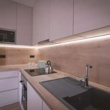 Apartament Novy Stylovy Byt, Blizko Letiska